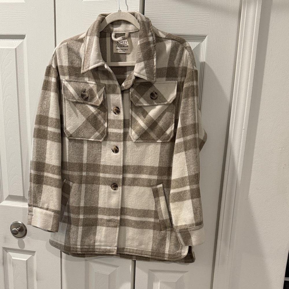 Ashley By 26 International Tan and Cream Plaid Utility Jacket